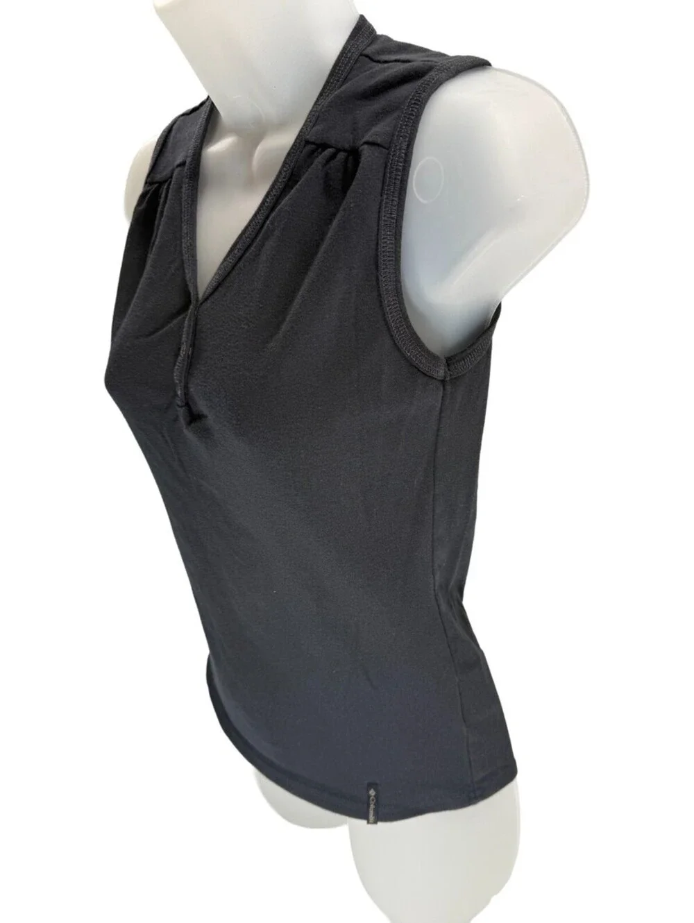 Columbia Womens Small Black Tank Top Shirt with 3 Snap Buttons V-Neck